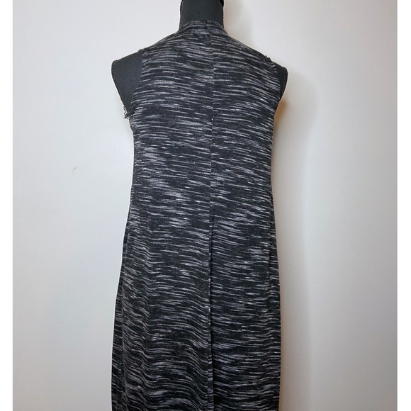 XS LulaRoe Joy Vest - Picture 2 of 2